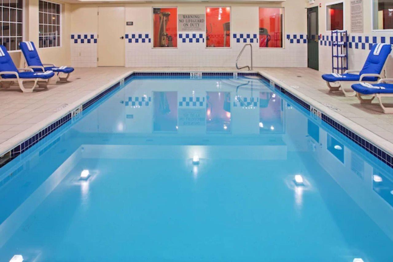 Wingate By Wyndham Youngstown - Austintown ภายนอก รูปภาพ