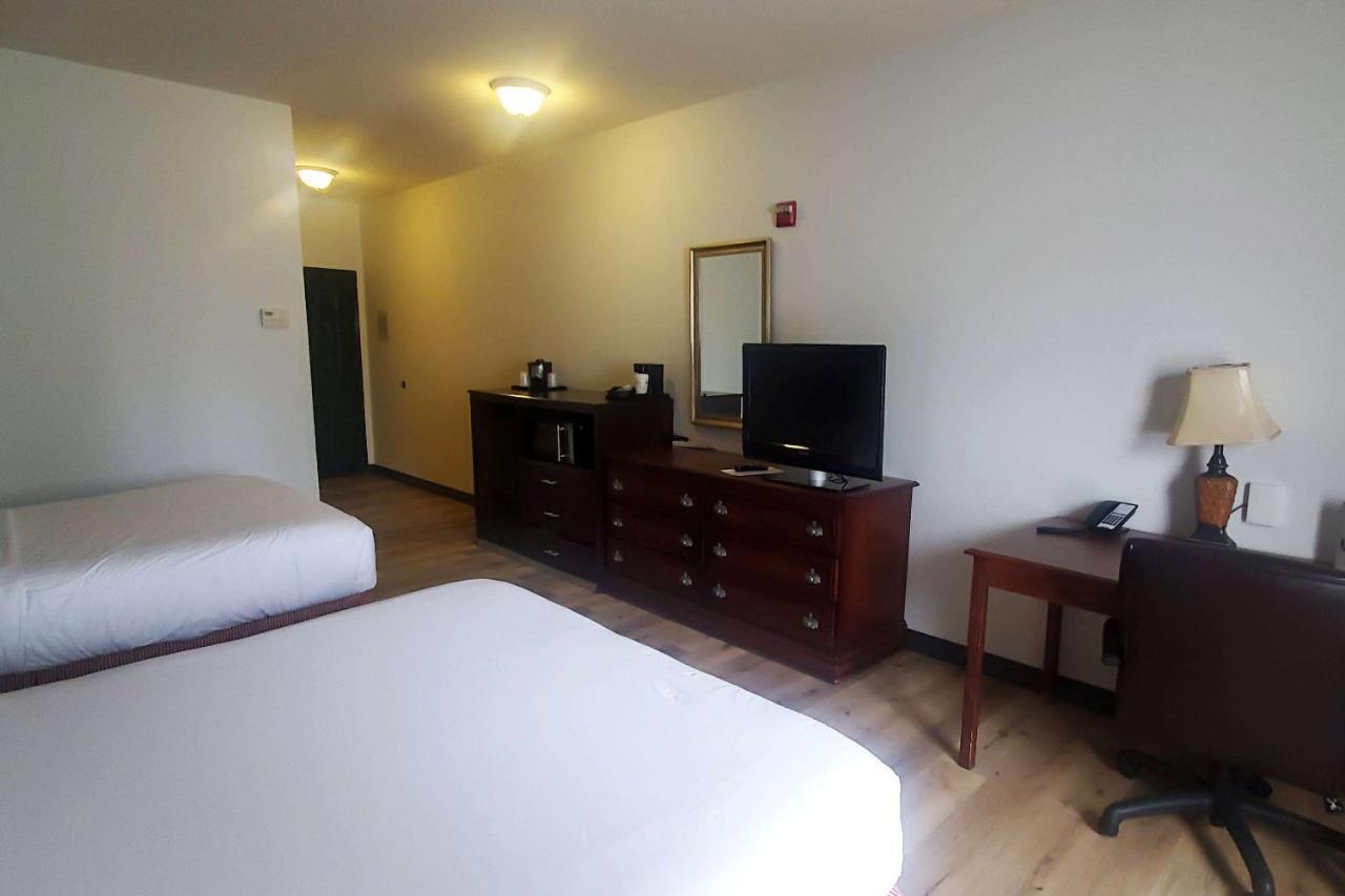 Wingate By Wyndham Youngstown - Austintown ภายนอก รูปภาพ
