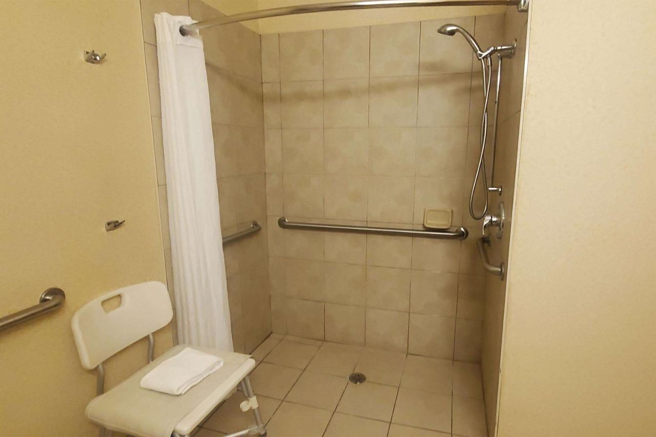 Wingate By Wyndham Youngstown - Austintown ภายนอก รูปภาพ