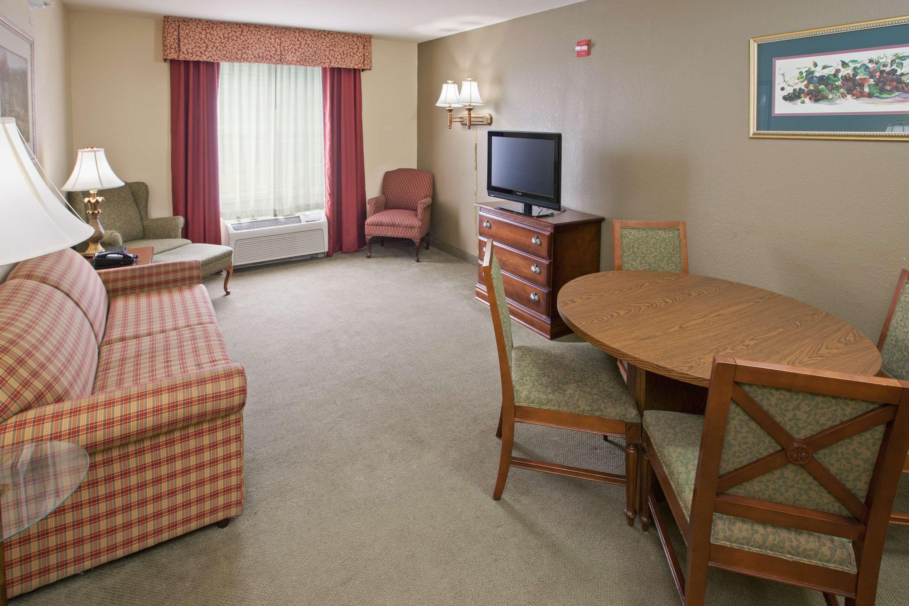 Wingate By Wyndham Youngstown - Austintown ภายนอก รูปภาพ